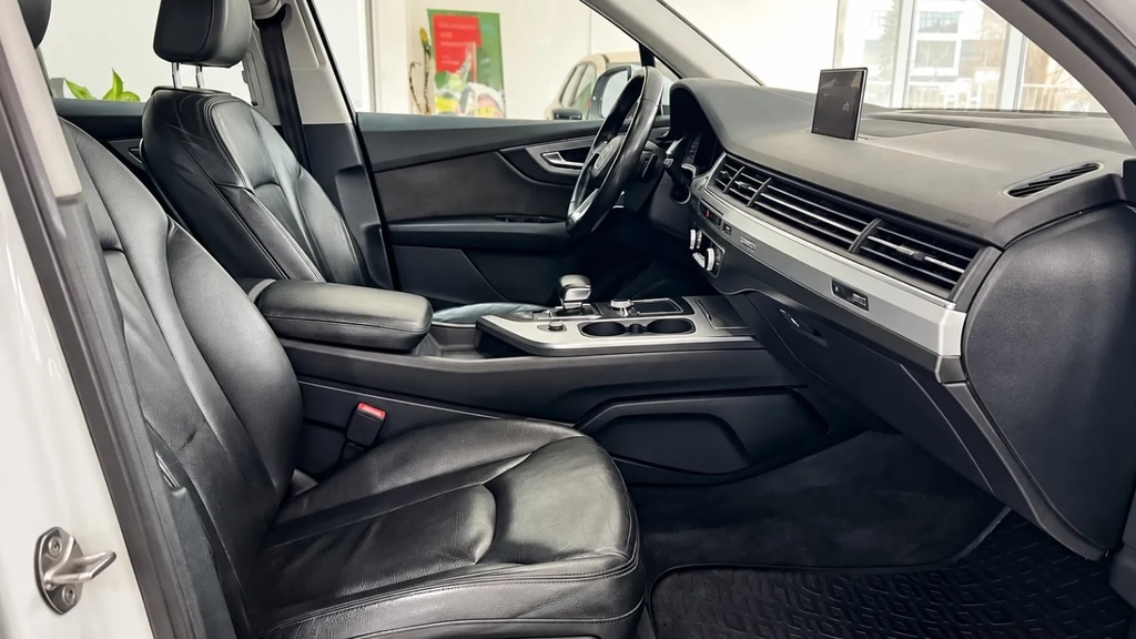 Audi Q7 2016 8