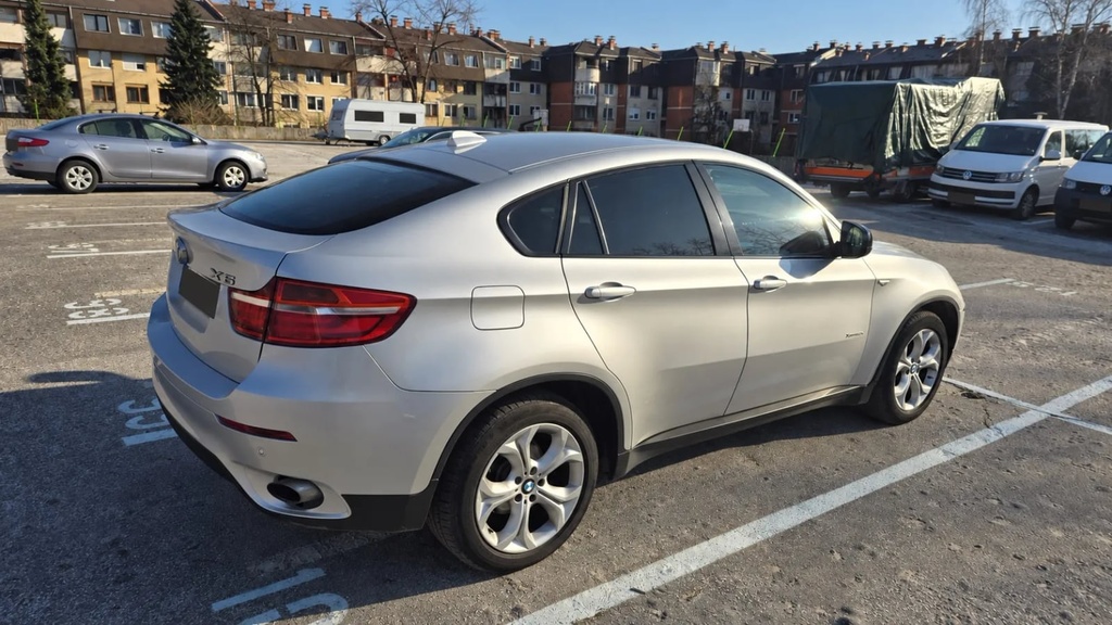 BMW X6 2012 8